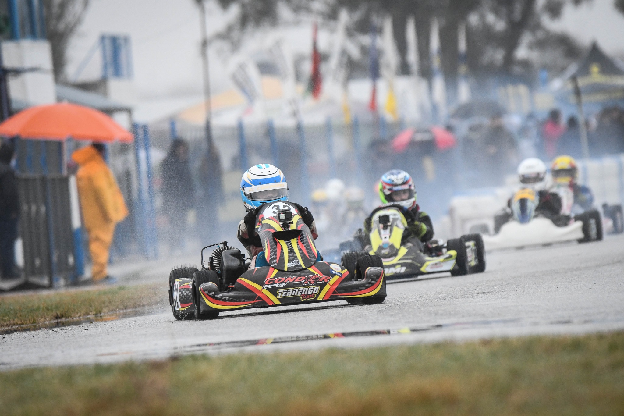 Flaumer Bajo la lluvia, el Provincial de Karting corrió en Río Cuarto - Tirando ...