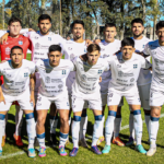Atenas ganó y conserva la punta